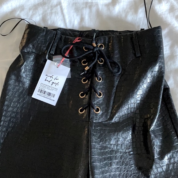 Embossed Jagger&stone faux leather pants. US 6. Sold- out online. NWT - Picture 1 of 3